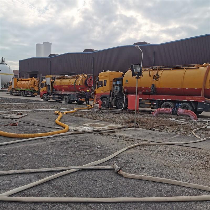 东风污水池清理