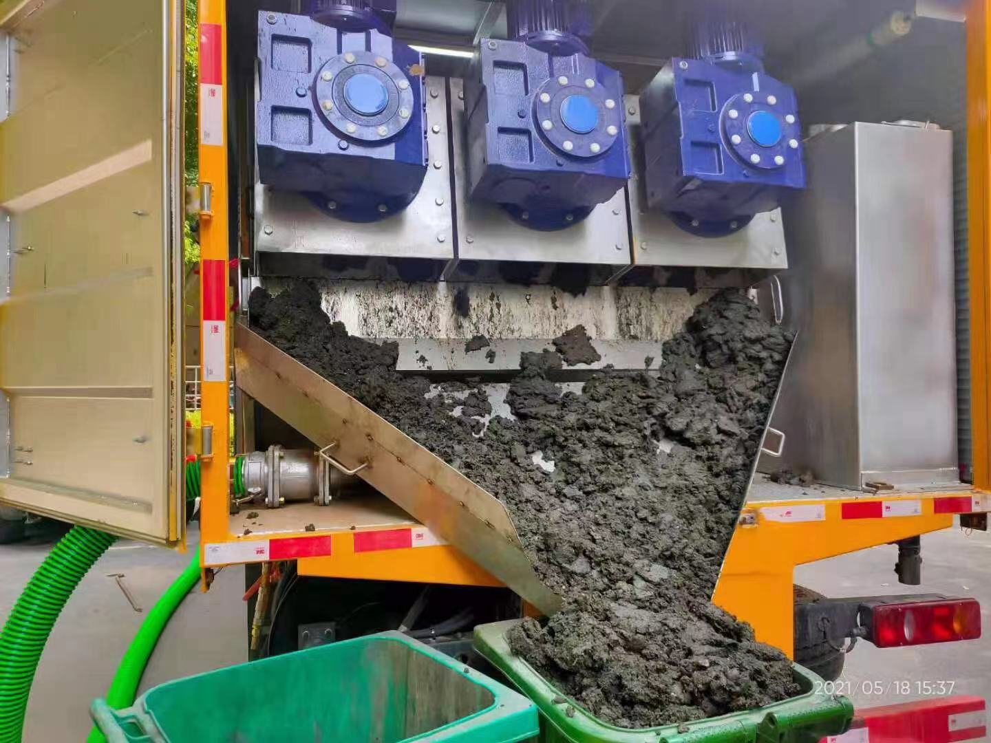 东风化粪池清掏城市维护站-泥浆净化干湿分离处理