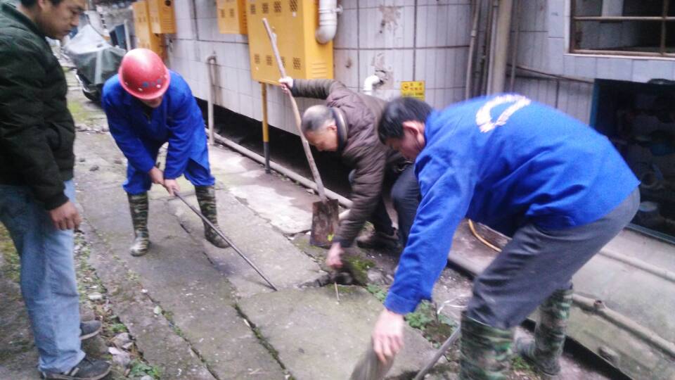 东风清掏化粪池、管道疏通一站式服务<高效><技术><可靠>